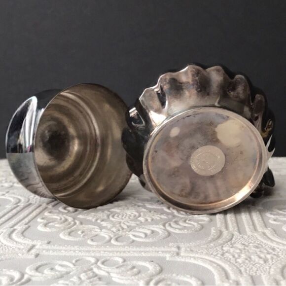 Antique Pairpoint Quadruple Silver Plate Handheld Oil Lamp with Cup - Picture 15 of 16